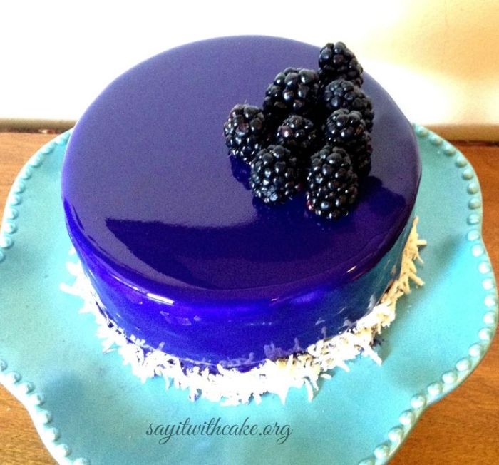 Mirror glaze cake decorating