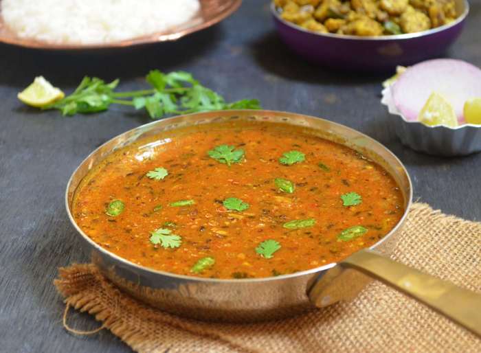 How to cook urad dal bengali style