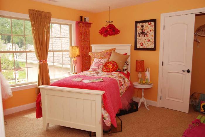 How to decorate a little girl's room